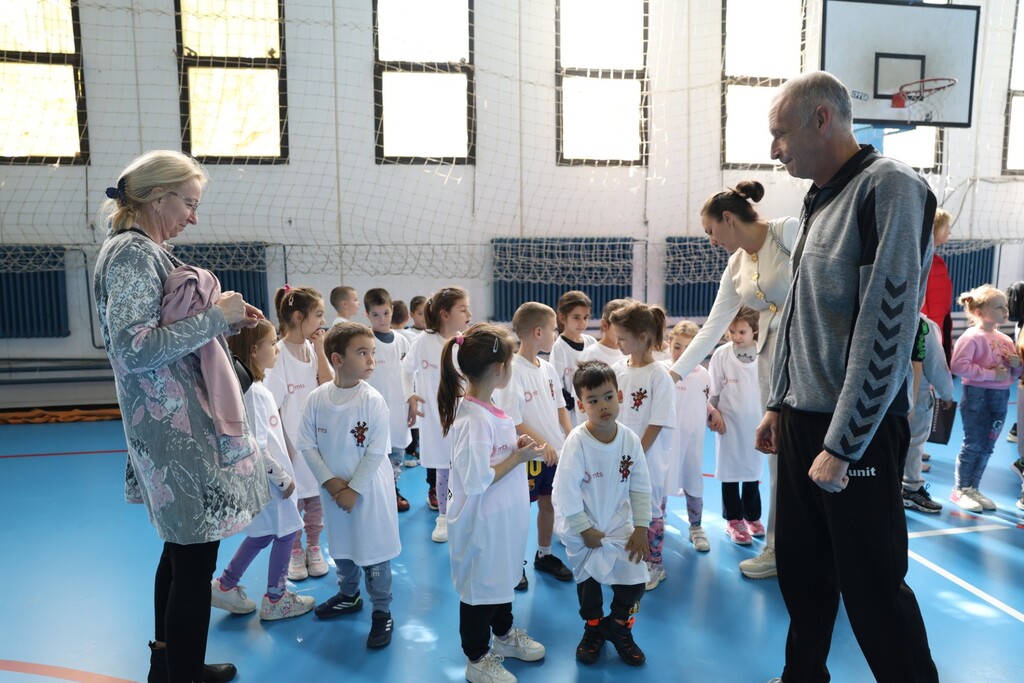 IMG 384487ea55d53e9e533a9574aef27b29 V